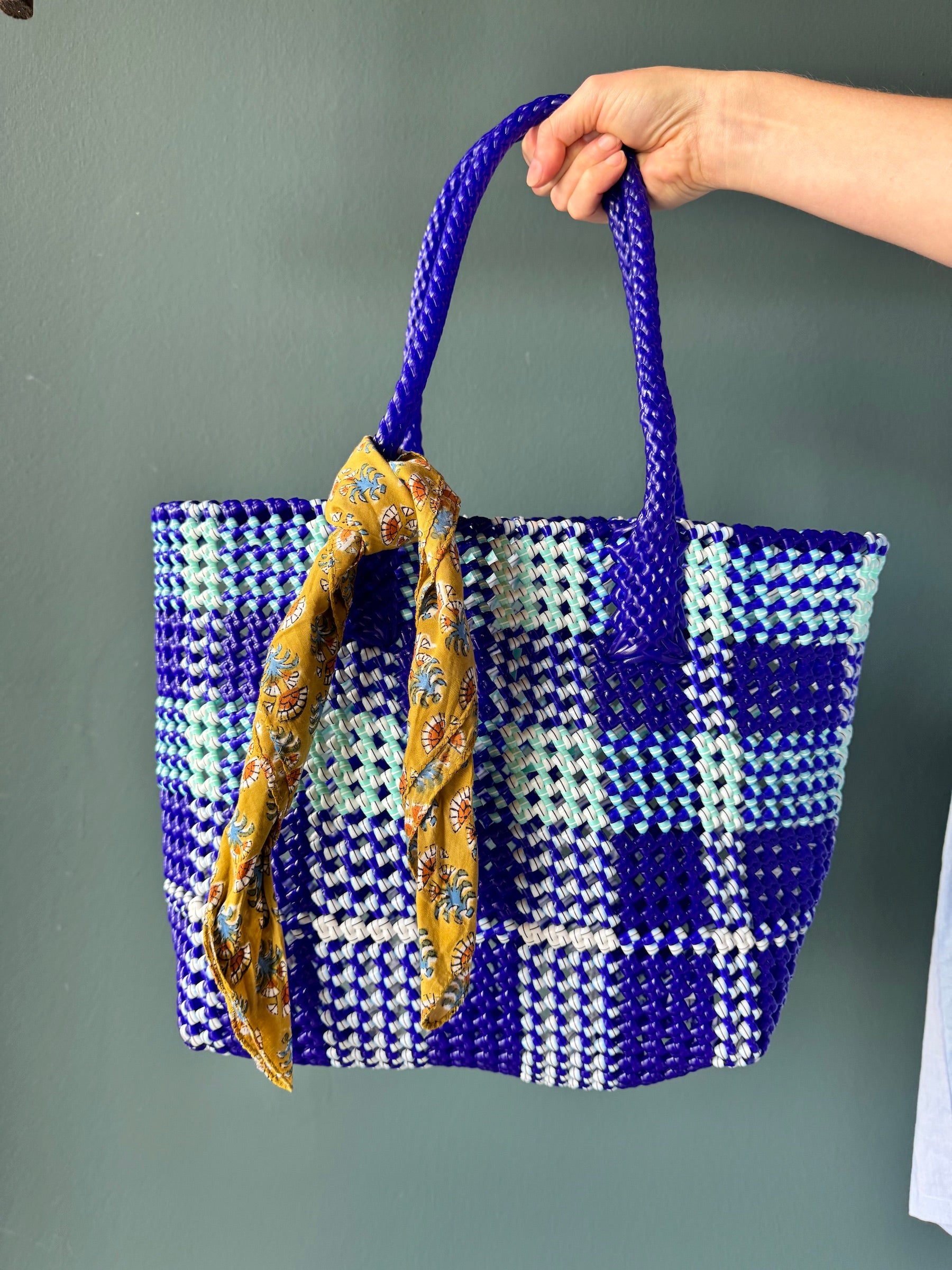 Plastic woven tote bag sale