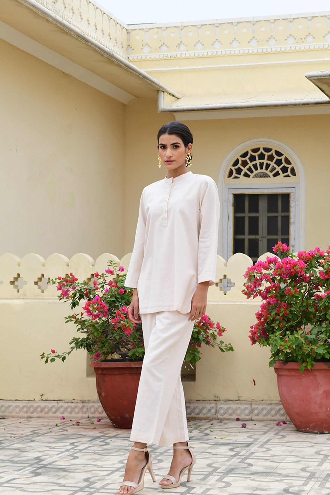 Handloomed cotton pant and tunic loungewear set made in India. | coconut